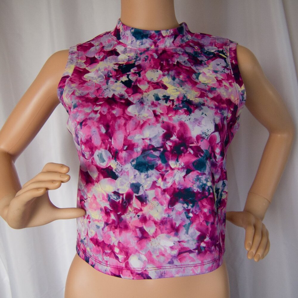 Floral Sleeveless Top in Pink Mock Neck Crop Top with Exposed Zipper Size Small